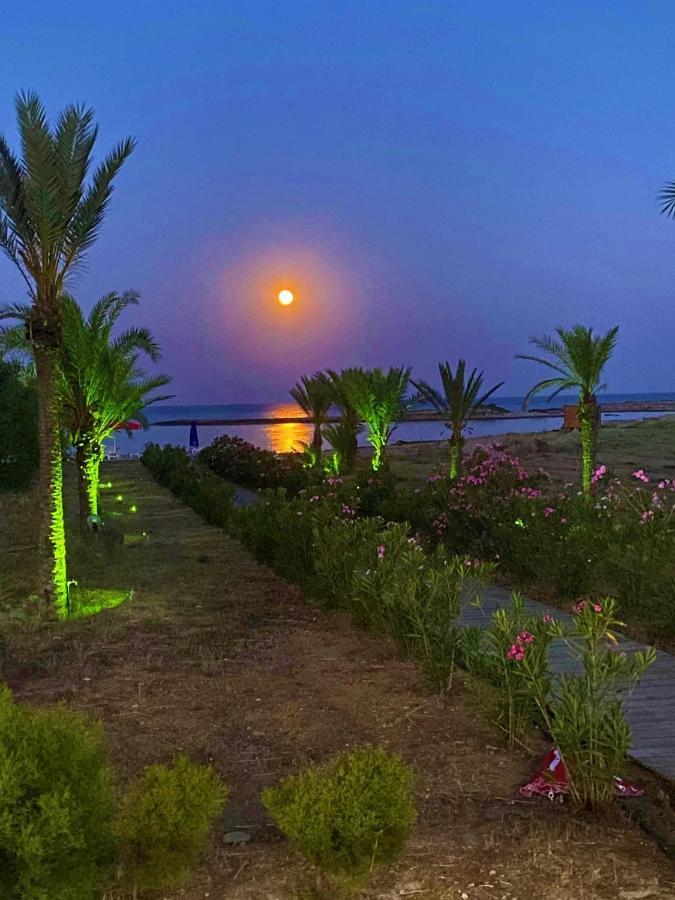 Paradise Karpaz Hotel & Restaurant Rizokarpaso ภายนอก รูปภาพ